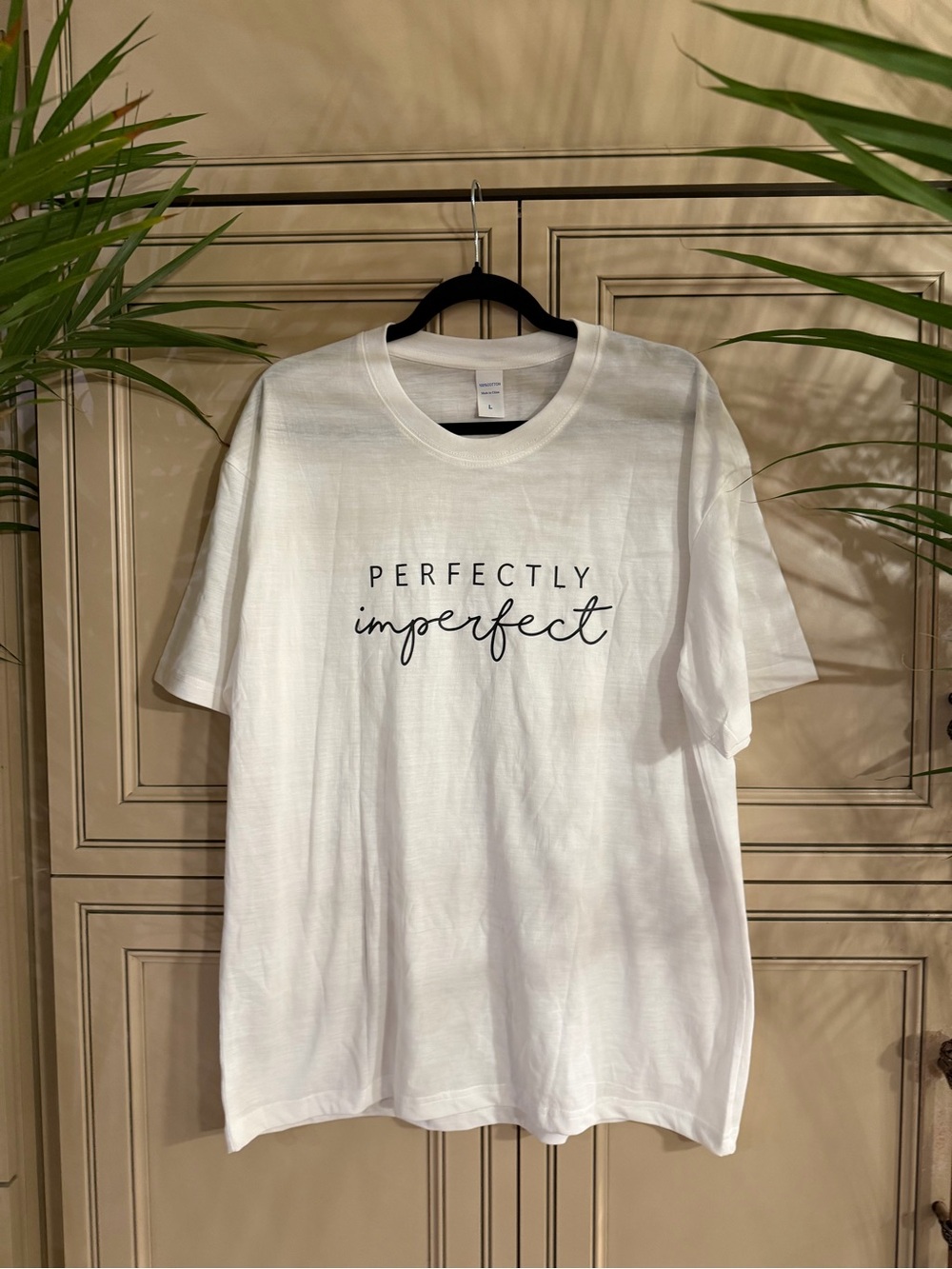 New 100% Cotton T-Shirt Perfectly Imperfect White Graphic Tee Shirt Top Large